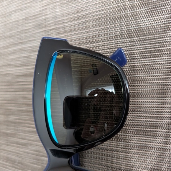 DIOR Graphic Collection, Like New - Picture 11 of 12